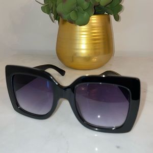 NEW Oversized Square Black Frame Fashion Trendy Sunglasses